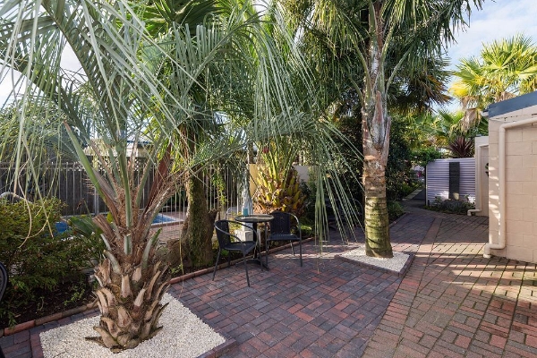 Hotel MALFROY Motor Lodge Rotorua - Accommodation and Mineral Pool